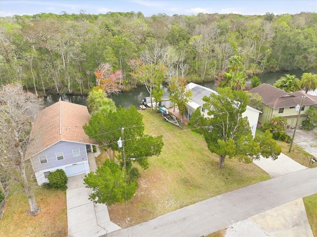 7304 SUNFISH CIRCLE, Weeki Wachee, FL 34607