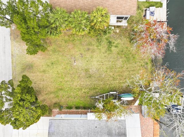 7304 SUNFISH CIRCLE, Weeki Wachee, FL 34607