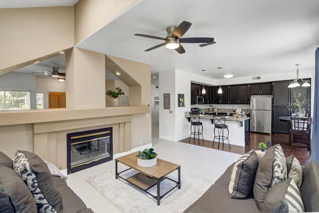 8218 Fountainarbor Way, Antelope, CA 95843