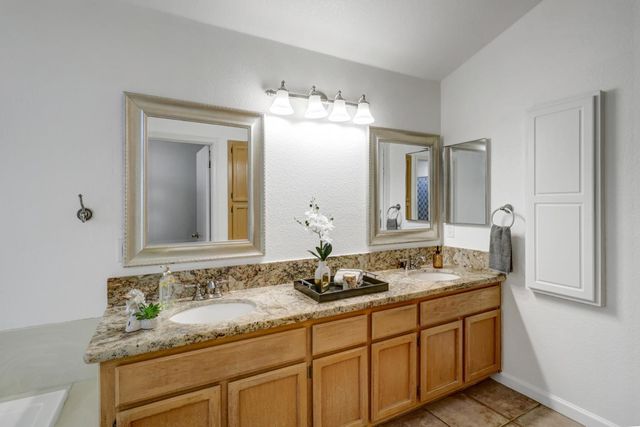 8218 Fountainarbor Way, Antelope, CA 95843
