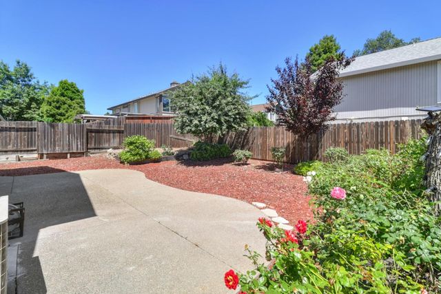 8218 Fountainarbor Way, Antelope, CA 95843