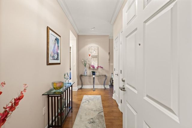 38 Village 201, Middleton, MA 01949