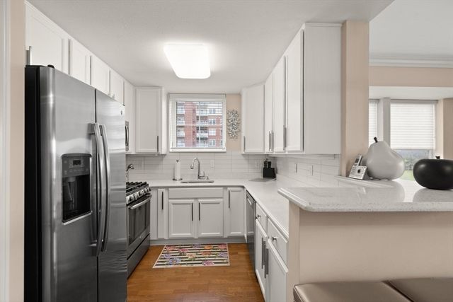 38 Village 201, Middleton, MA 01949