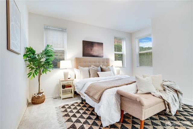 3831 68th Avenue W, Tacoma, WA 98466