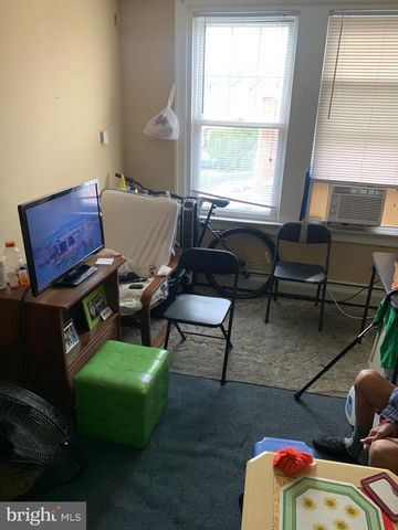 527 MAGEE AVE, Philadelphia, PA 19111