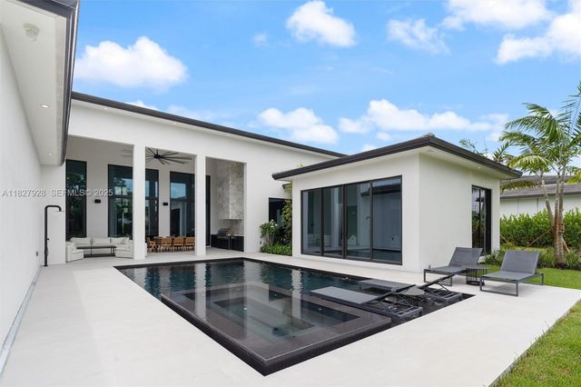 1520 SW 149th Terrace, Davie, FL 33326