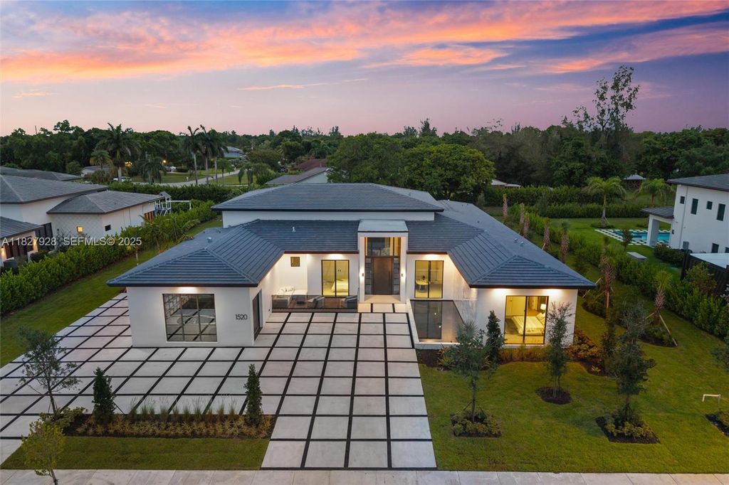 1520 SW 149th Terrace, Davie, FL 33326