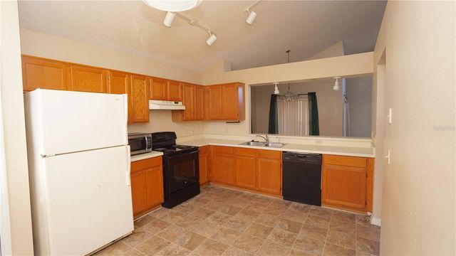 11133 HUXLEY AVENUE, Orlando, FL 32837