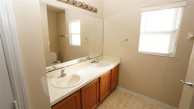 11133 HUXLEY AVENUE, Orlando, FL 32837