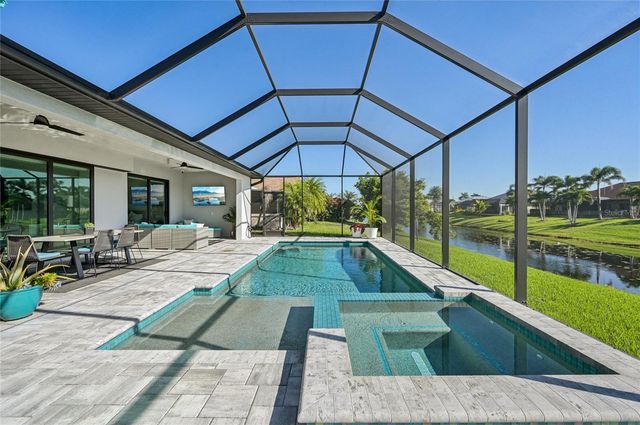 35 MEDALIST COURT, Rotonda West, FL 33947