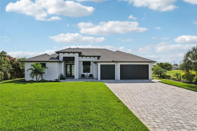35 MEDALIST COURT, Rotonda West, FL 33947