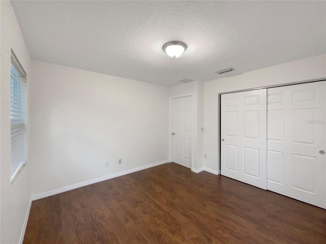 930 SCHOOL STREET, Clermont, FL 34711