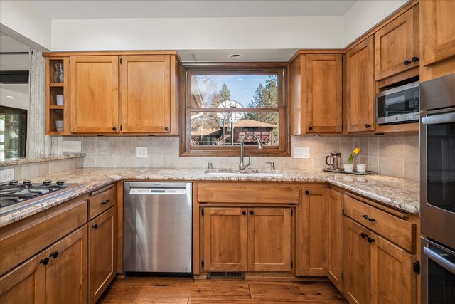 2711 S Pittsburg St, Spokane, WA 99203