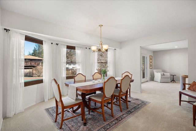 2711 S Pittsburg St, Spokane, WA 99203