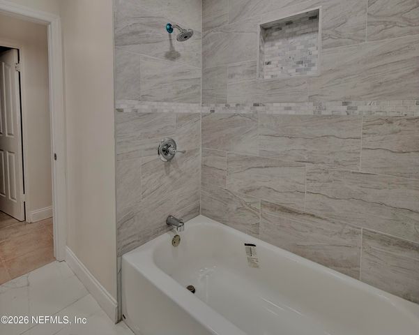 3015 NE 13TH Drive, Gainesville, FL 32609