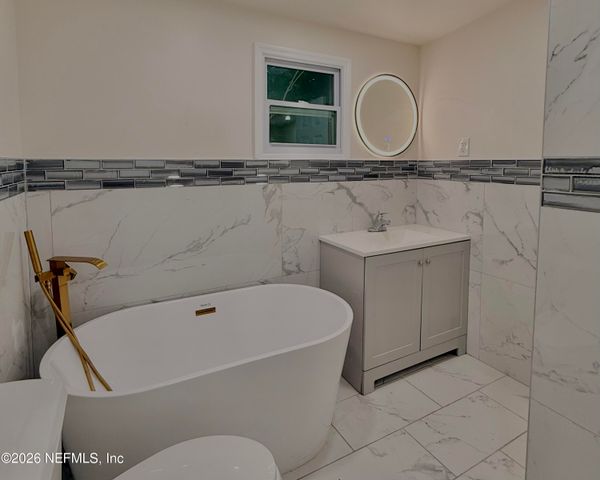 3015 NE 13TH Drive, Gainesville, FL 32609