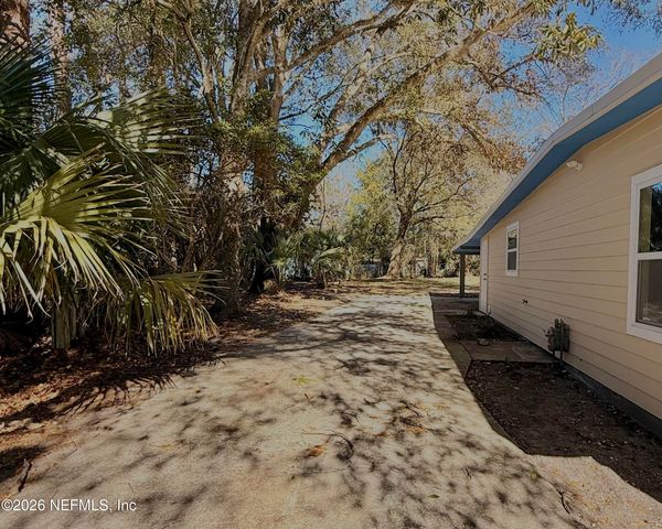 3015 NE 13TH Drive, Gainesville, FL 32609