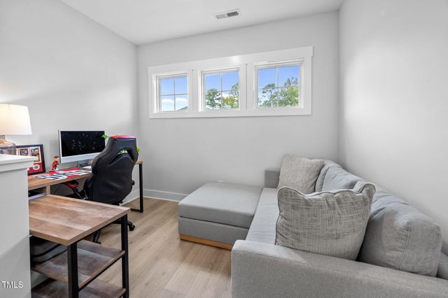 520 Roycroft Drive, Wake Forest, NC 27587