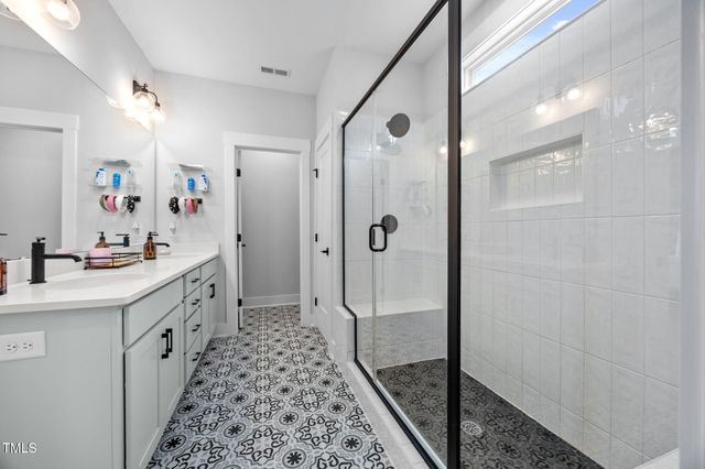 520 Roycroft Drive, Wake Forest, NC 27587