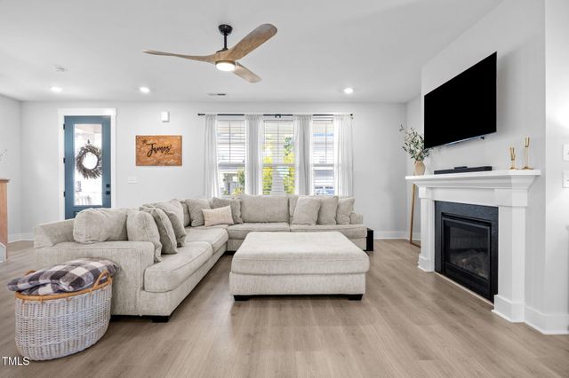 520 Roycroft Drive, Wake Forest, NC 27587