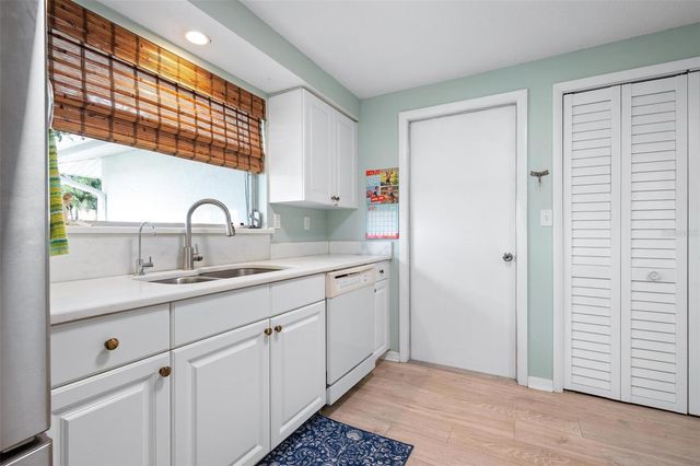 981 N GONDOLA DRIVE, Venice, FL 34293