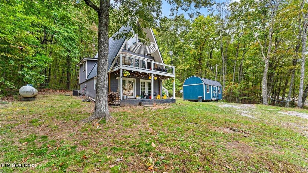 120 Mountainwood Loop, Crab Orchard, TN 37723