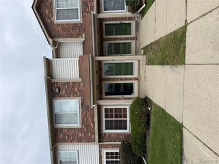 31844 Kelly Road 4, Roseville, MI 48066