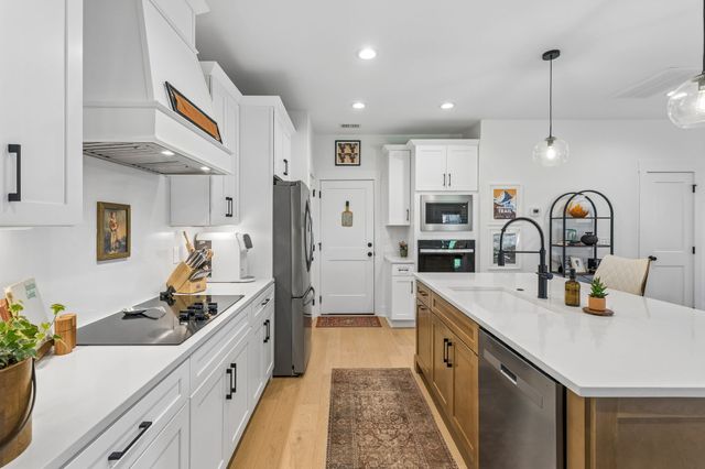 2025 Pleasant Cv, Nashville, TN 37214