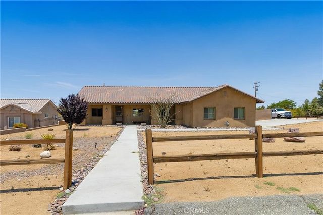 8212 Emerson, Yucca Valley, CA 92284