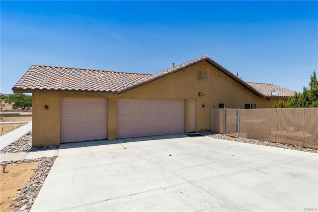 8212 Emerson, Yucca Valley, CA 92284