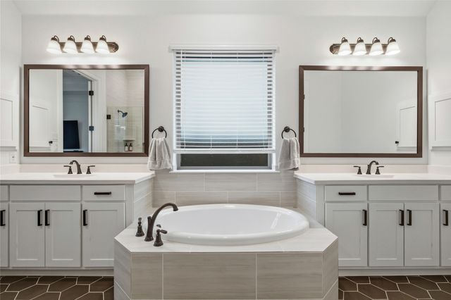 2217 Moore Valley Drive, Mckinney, TX 75071