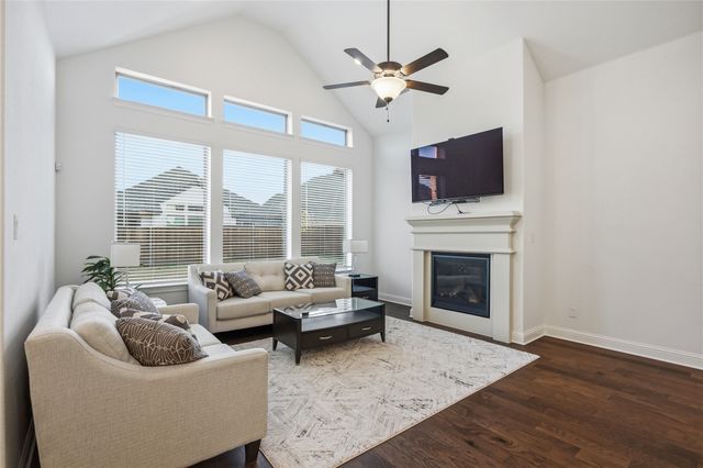 2217 Moore Valley Drive, Mckinney, TX 75071