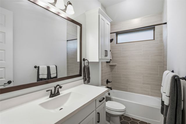 2217 Moore Valley Drive, Mckinney, TX 75071