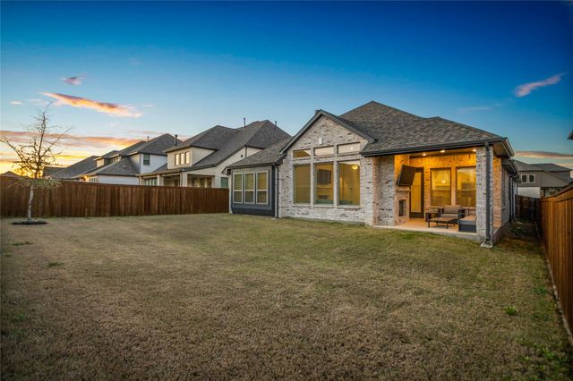 2217 Moore Valley Drive, Mckinney, TX 75071