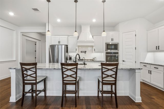 2217 Moore Valley Drive, Mckinney, TX 75071