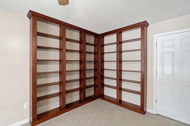 1776 Thall Drive, Hamilton, OH 45013