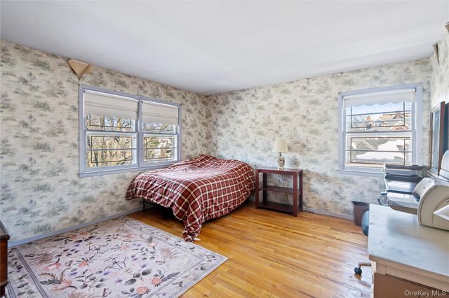 180-44 Grand Central Parkway, Jamaica, NY 11432