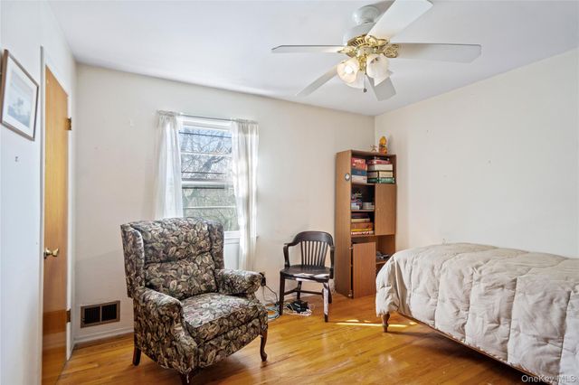 180-44 Grand Central Parkway, Jamaica, NY 11432