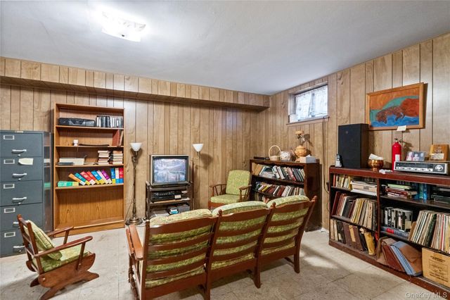 180-44 Grand Central Parkway, Jamaica, NY 11432