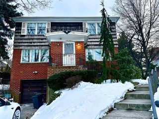 180-44 Grand Central Parkway, Jamaica, NY 11432