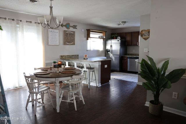 425 Palmetto Court, Jacksonville, NC 28546