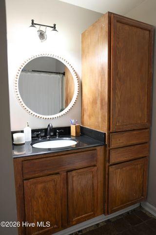 425 Palmetto Court, Jacksonville, NC 28546