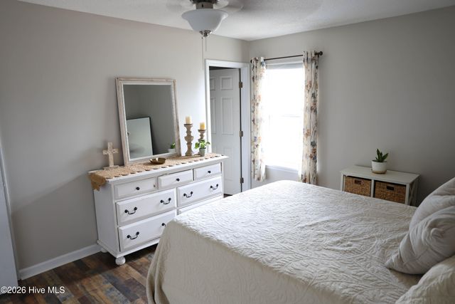 425 Palmetto Court, Jacksonville, NC 28546