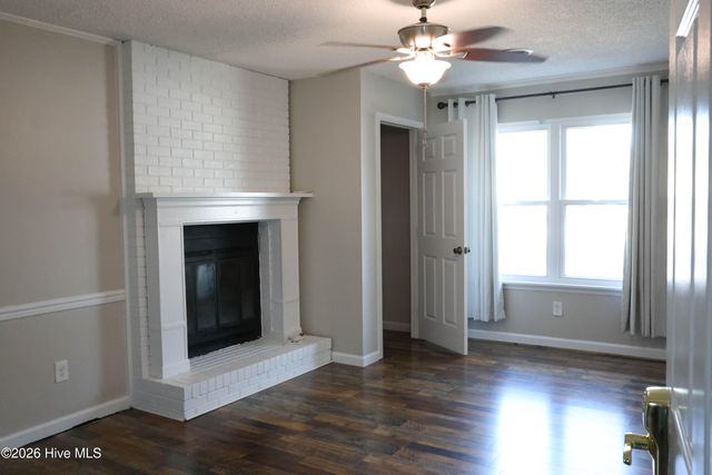 425 Palmetto Court, Jacksonville, NC 28546