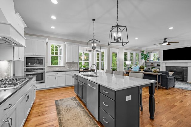 821 Rambling Oaks Lane, Holly Springs, NC 27540