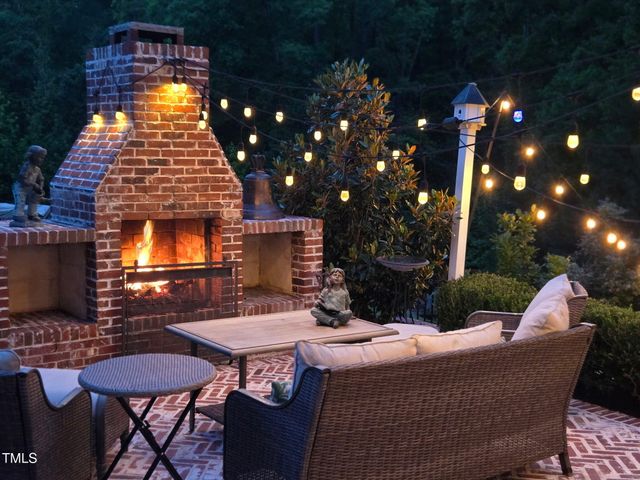 821 Rambling Oaks Lane, Holly Springs, NC 27540