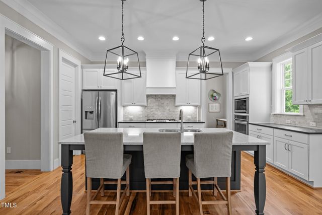 821 Rambling Oaks Lane, Holly Springs, NC 27540
