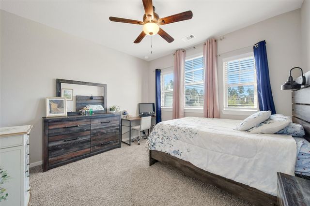 128 Yellow Perch Way, Conroe, TX 77318