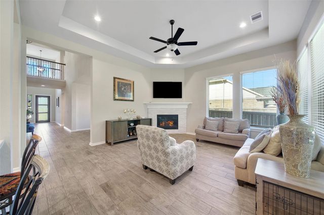 128 Yellow Perch Way, Conroe, TX 77318