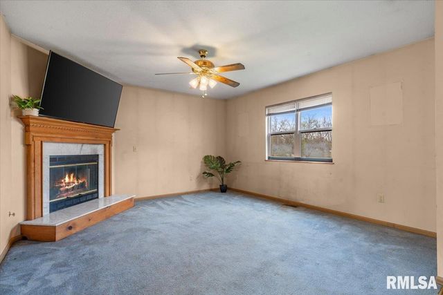 905 HELENE Street, Springfield, IL 62702